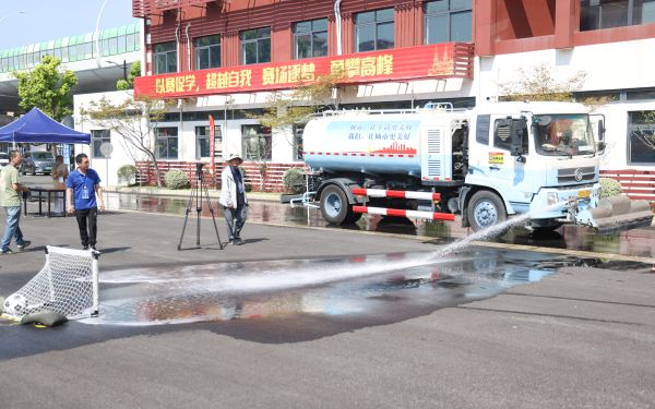 比赛现场4.jpg 比赛现场4.jpg