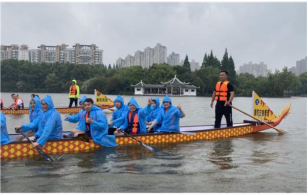 普陀区长风公园全力保障第十八届中国上海苏州河城市龙舟国际选拔赛