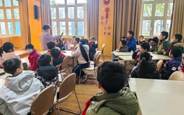 马年专题讲座科普进校园__2_.jpg