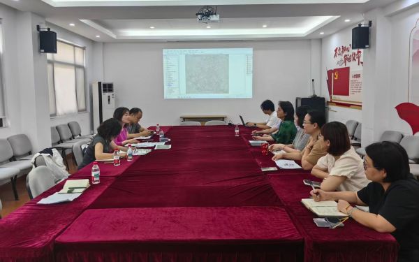 我市开展部分涉林许可审批事项业务指导_加强林业资源保护1.jpg