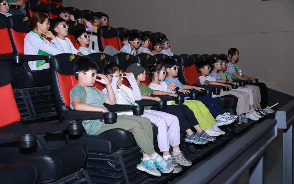 4D电影.jpg