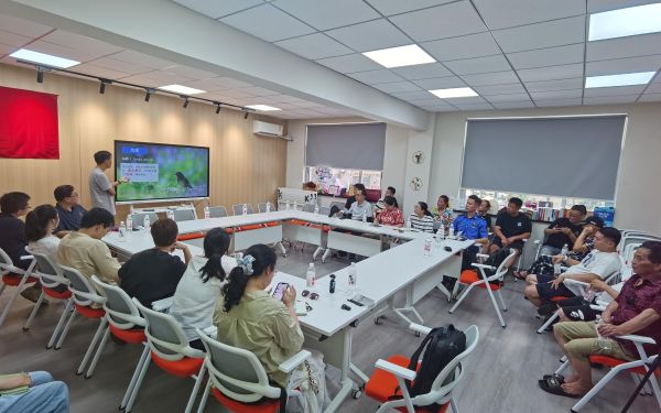 市林业总站赴黄浦区现场调查处置_黄鼬疑损车辆_事件_科学指导野生动物保护与人居和谐1.jpg 市林业总站赴黄浦区现场调查处置_黄鼬疑损车辆_事件_科学指导野生动物保护与人居和谐1.jpg