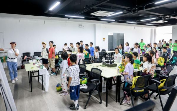 上海滨江森林公园开展色生态文明实践行主题活动_要闻动态_上海市绿化和市容管理局
