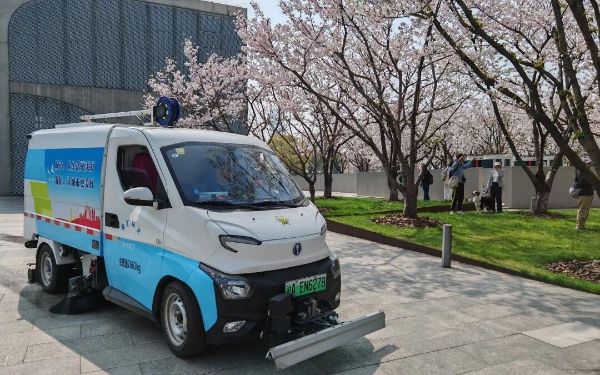 新能源洗扫车1.jpg 新能源洗扫车1.jpg