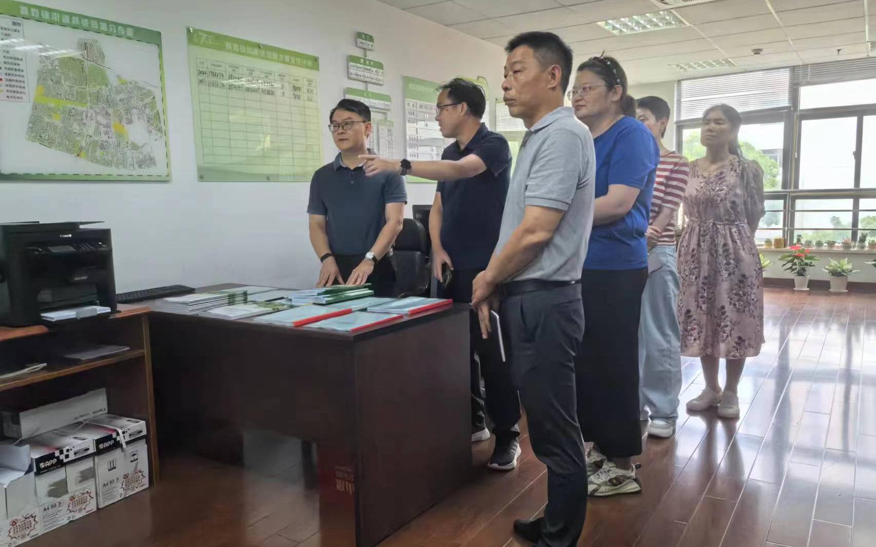 市林业总站有关人员前往普陀区解读标准化林长办创建工作要求1.jpg 市林业总站有关人员前往普陀区解读标准化林长办创建工作要求1.jpg