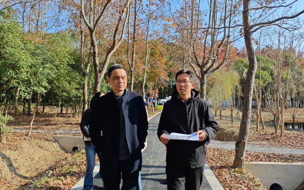 市林业总站赴松江区调研开放休闲林地建设工作1.jpg