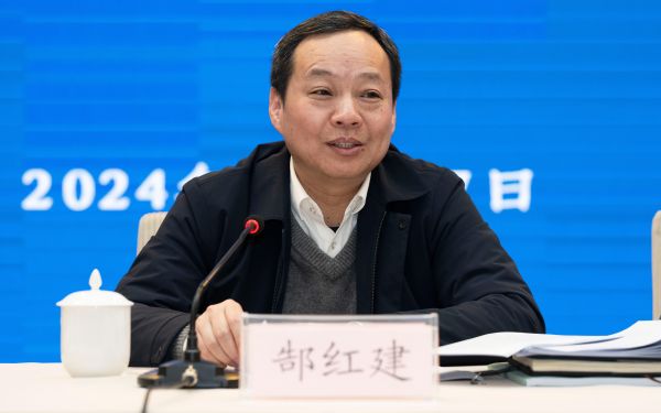 市绿化市容局召开2025年绿化市容...