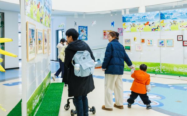 马儿来了_第十七届国际少儿生肖绘画作品展上海动物园分会场.jpg