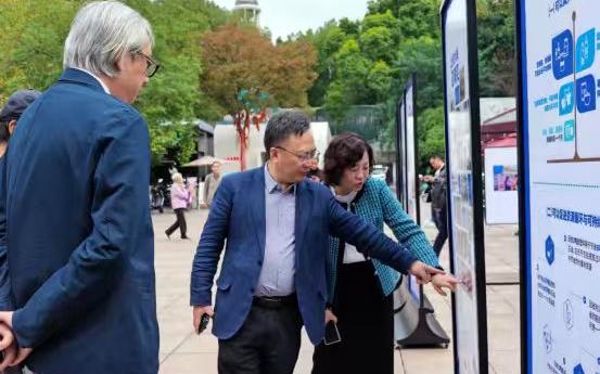 29e5ed1b1a70af00c1a7583eebb7a45b.jpg 29e5ed1b1a70af00c1a7583eebb7a45b.jpg