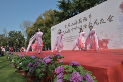 2019年3月23日，首届上海花朝节在古猗园拉开序幕.jpg