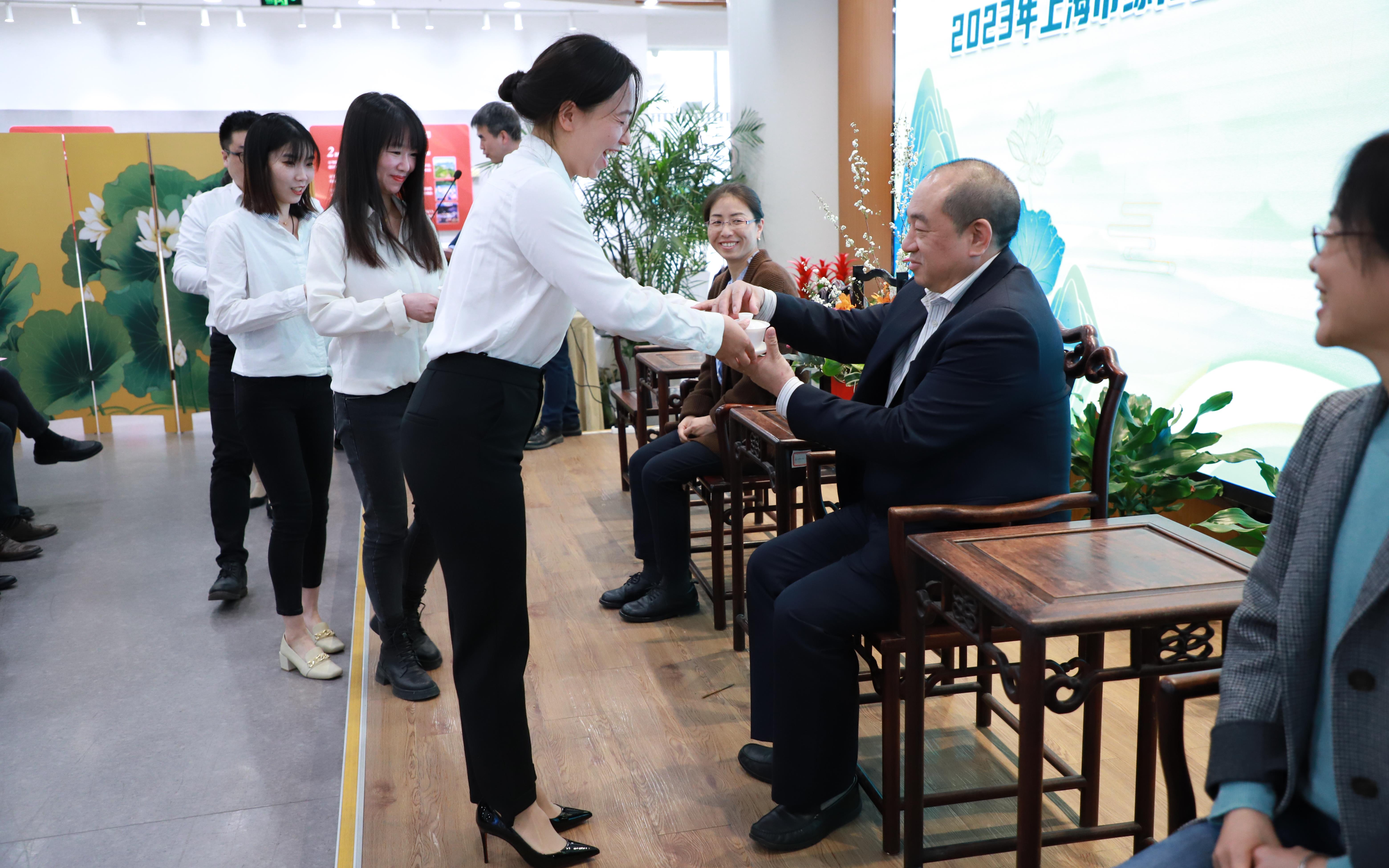 绿化指导站组织召开“初心如磐 奋楫笃行”2023年师徒带教启动仪式_要闻动态_上海市绿化和市容管理局