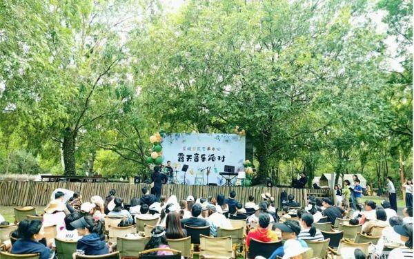 市林业总站赴青浦区赵巷镇方夏村开展林下经济调研2.jpg