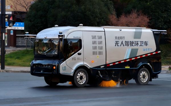 无人清扫车2.jpg 无人清扫车2.jpg